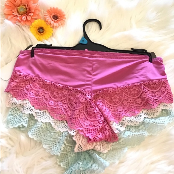 Daisy Fuentes Intimates 3 Pack Microfiber Perfect Fit Hipster Panties - Picture 6 of 11